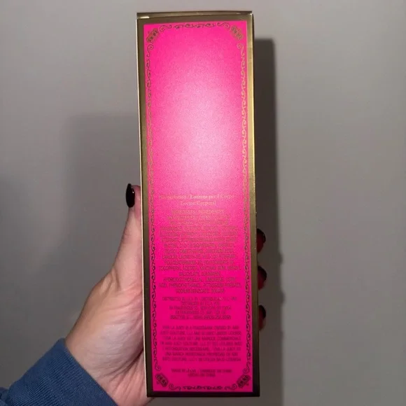 NWT Juicy Couture Viva La Juicy Body Lotion - 8.6 fl oz - Picture 5 of 6